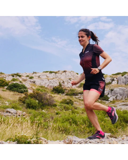 Maillot trail manches courtes femme Lynn Hillock