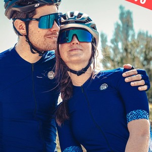 LE MEILLEUR DES SOLDESJusqu’à -60% sur une sélection de tenues techniques POLI.Respirabilité • Performance • Confort👉 Idéal pour vous équipez tout l’été.Découvrir toutes nos promotions sur poli.fr#soldes #été #SoldesÉté #teampoli #cyclisme #running #trail #athlétisme #triathlon #aviron