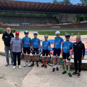 🚴‍♂️💛💙 Fierté varoise en action ! 💙💛🚴‍♀️Retour en images sur la sélection du Comité Départemental du Var de Cyclisme ! Des jeunes motivés, des maillots portés avec fierté et une belle énergie sur chaque coup de pédale 🔥 Le Var a de belles promesses pour l’avenir du cyclisme 🏆#cyclisme #teampoli #poliwear #var #varcyclisme #cycling #ffc